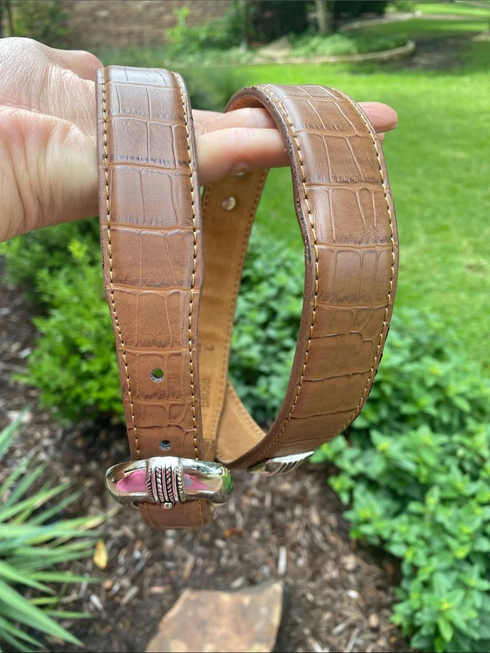 Crocodile Embossed Leather Belt with 3 piece Buckle, Keeper & Tip with 3 Conchos